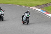 Vintage-motorcycle-club;eventdigitalimages;mallory-park;mallory-park-trackday-photographs;no-limits-trackdays;peter-wileman-photography;trackday-digital-images;trackday-photos;vmcc-festival-1000-bikes-photographs